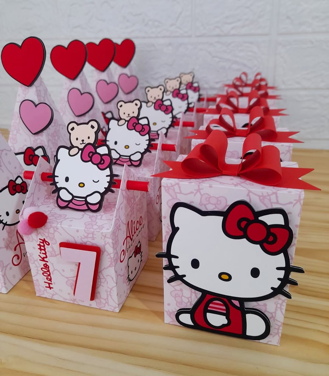 Hello Kitty Favor Boxes